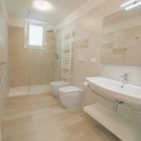 Domus Fiorita Apartment *